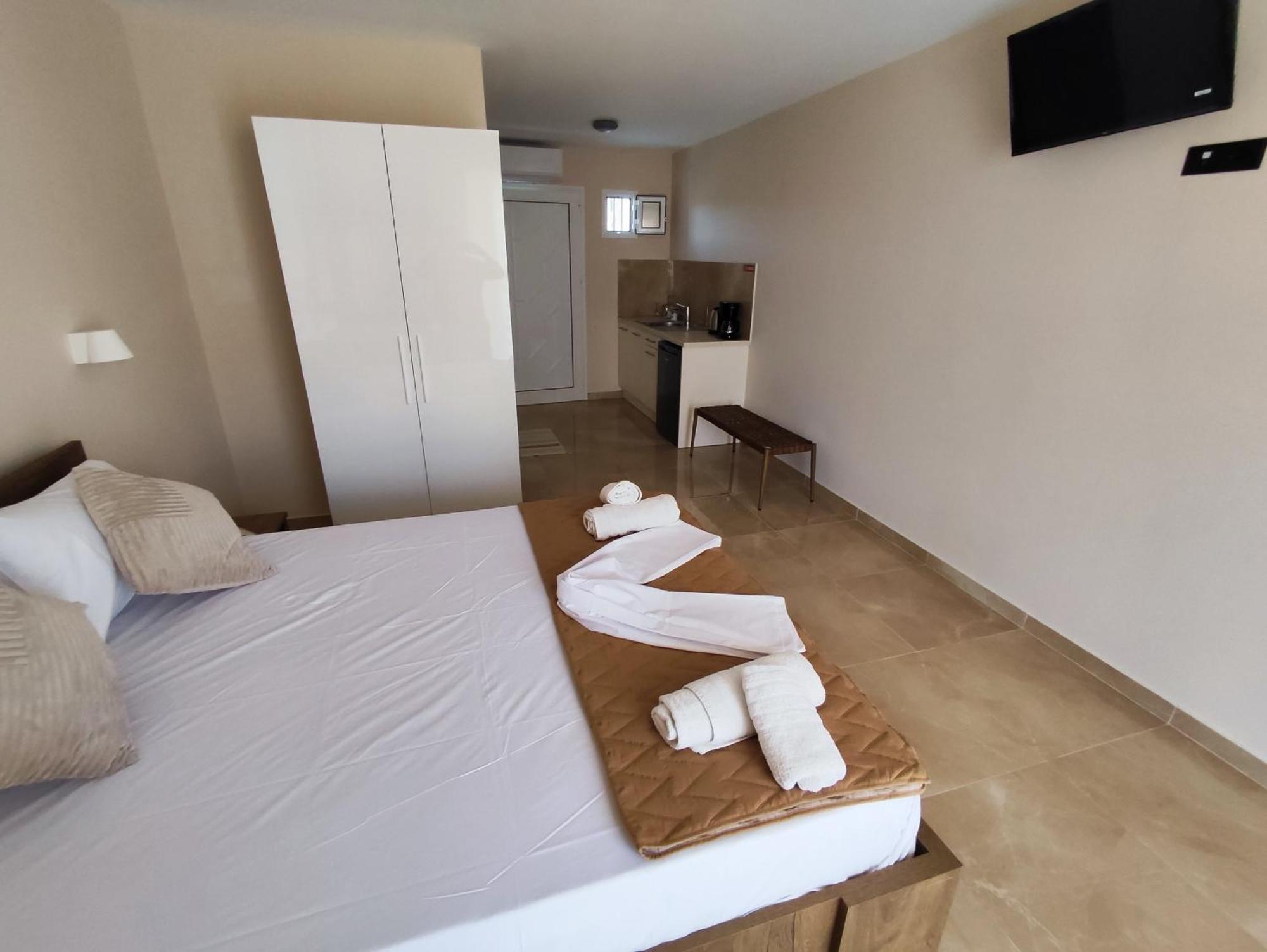 Yanna Studios & Apartments Циливи Екстериор снимка