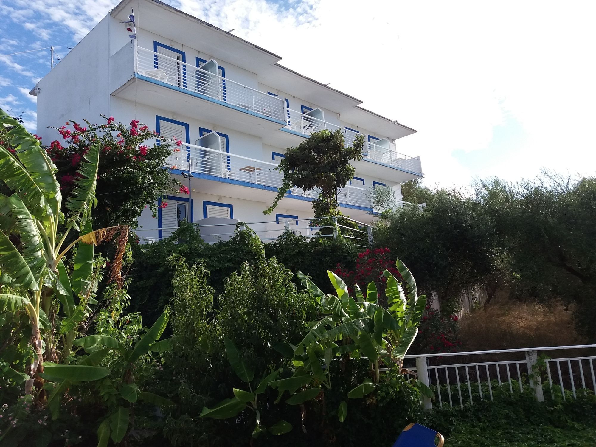 Yanna Studios & Apartments Циливи Екстериор снимка